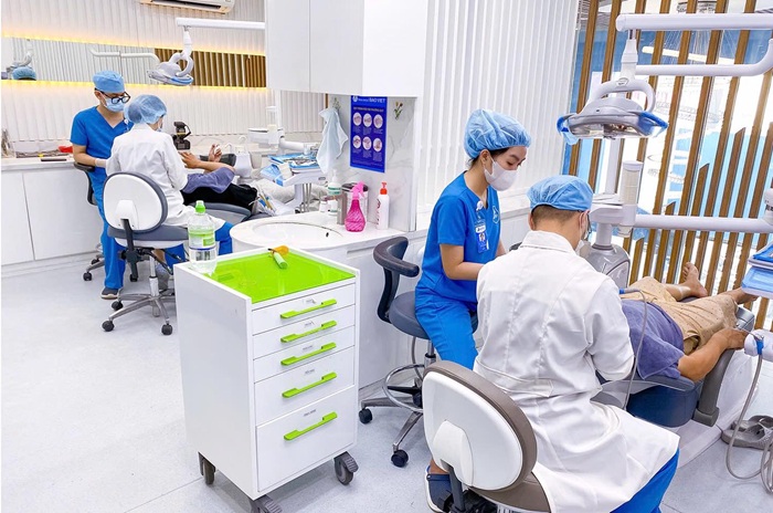 Đầy đủ tiện nghi trang thiết bị hiện đại tại nha khoa